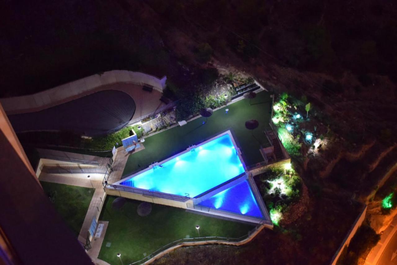 Beautiful Apartment Near Beach With Panoramic Sea-View ベニドルム エクステリア 写真